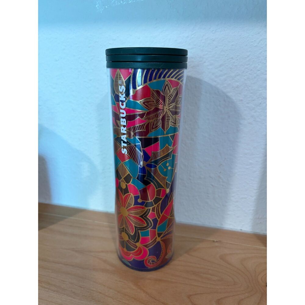 Starbucks 2022 European Christmas Wrapping Sip Cup 16oz Grande